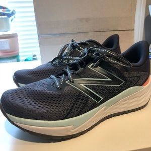New Balance Fresh Foam Evare